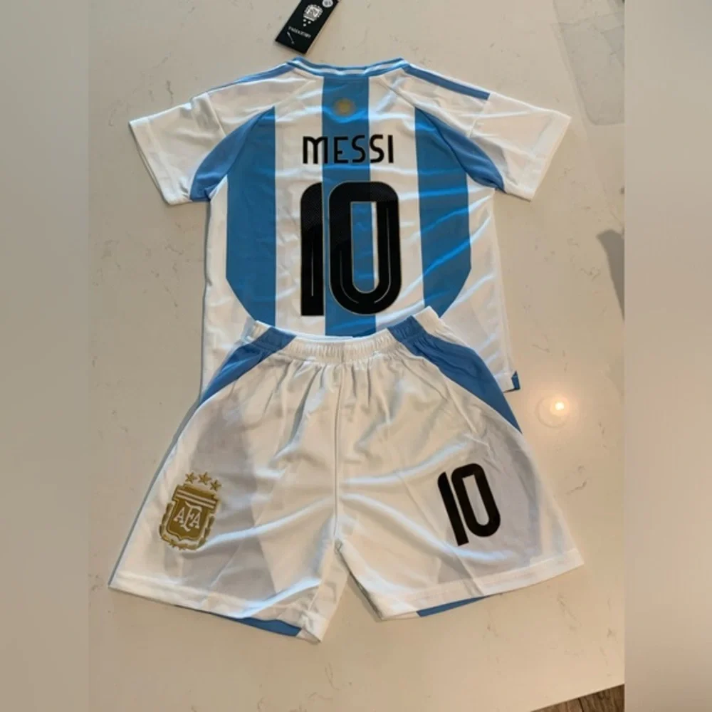 Toddler 4-5T Toddler Messi Argentina 10 Kids Jersey Kit Size 20. - Ships Today - Picture 2 of 9